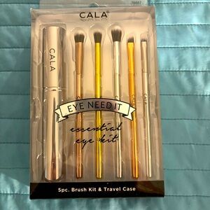 5 piece makeup brushes plus travel case